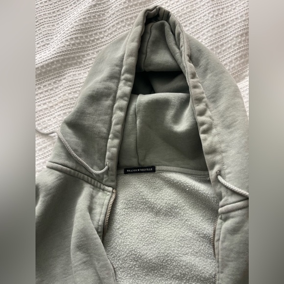 Brandy Melville zip up - Picture 3 of 3